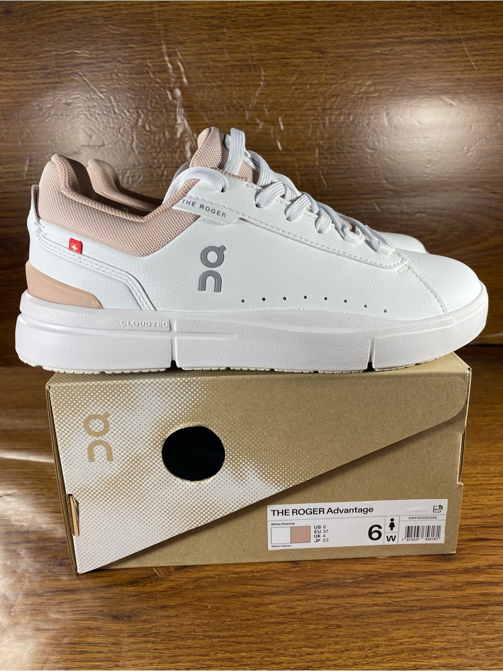The Roger Advantage women’s shoe size 6
